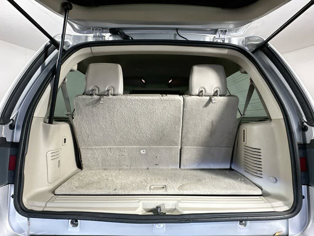 Thumbnail: 2016 Lincoln Navigator - 21