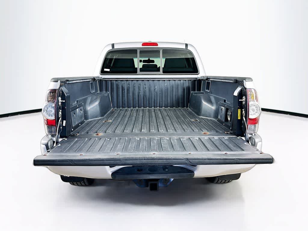 Thumbnail: 2011 Toyota Tacoma - 20