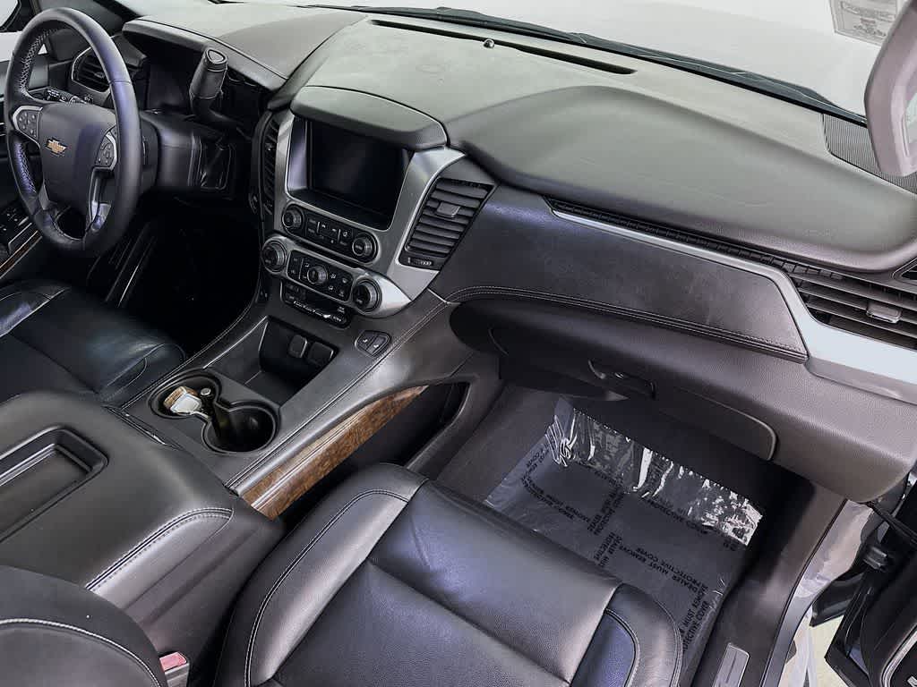 Thumbnail: 2019 Chevrolet Suburban - 35
