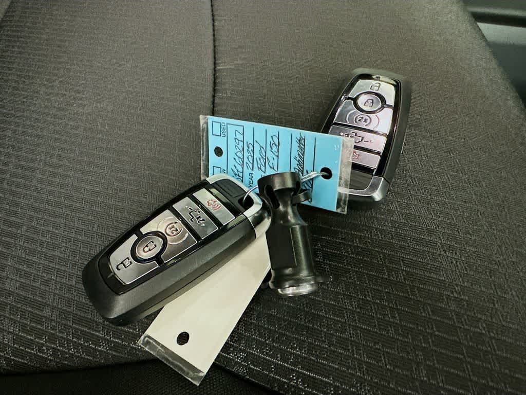 Thumbnail: 2025 Ford F-150 - 32