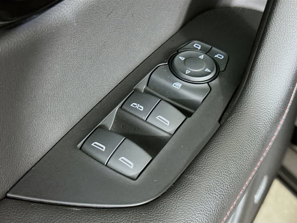 Thumbnail: 2023 Chevrolet Blazer - 29