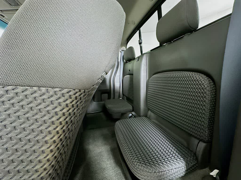 Thumbnail: 2010 Nissan Frontier - 13