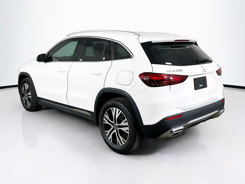 Thumbnail: 2025 Mercedes-Benz GLA - 4
