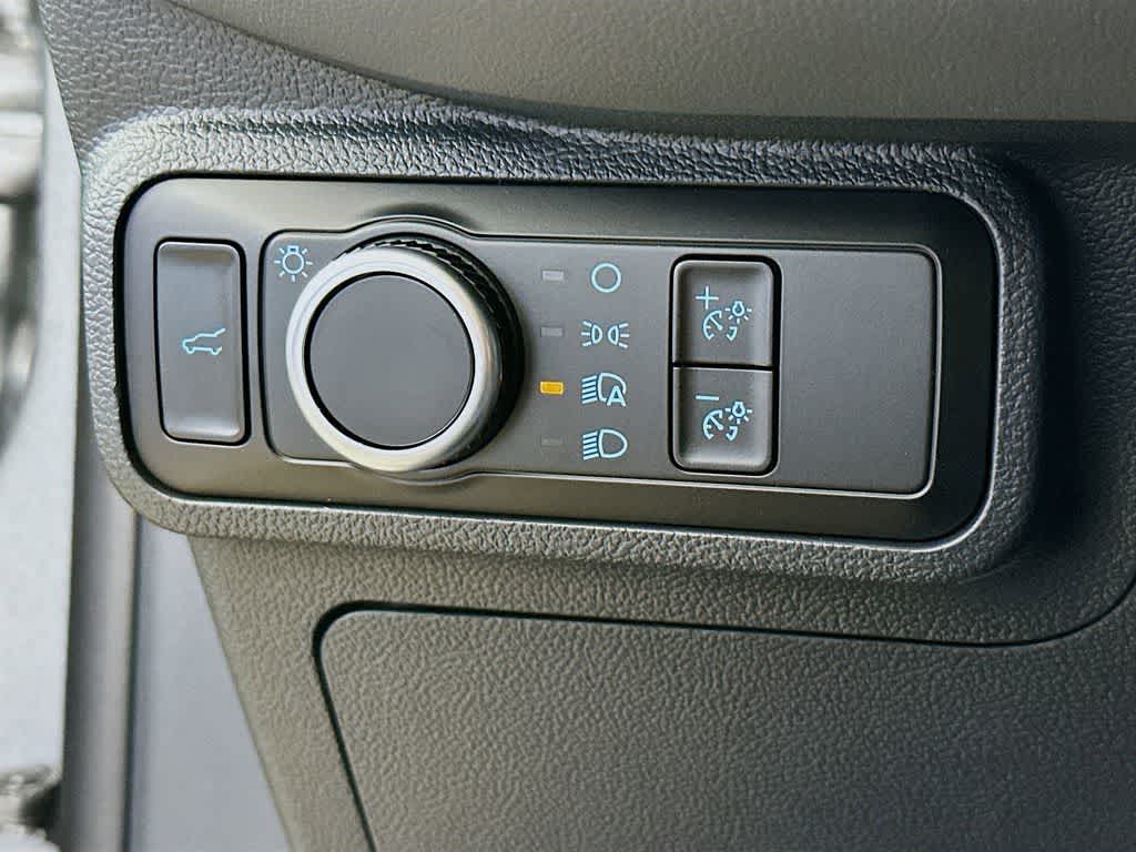 Thumbnail: 2026 Ford Explorer - 25