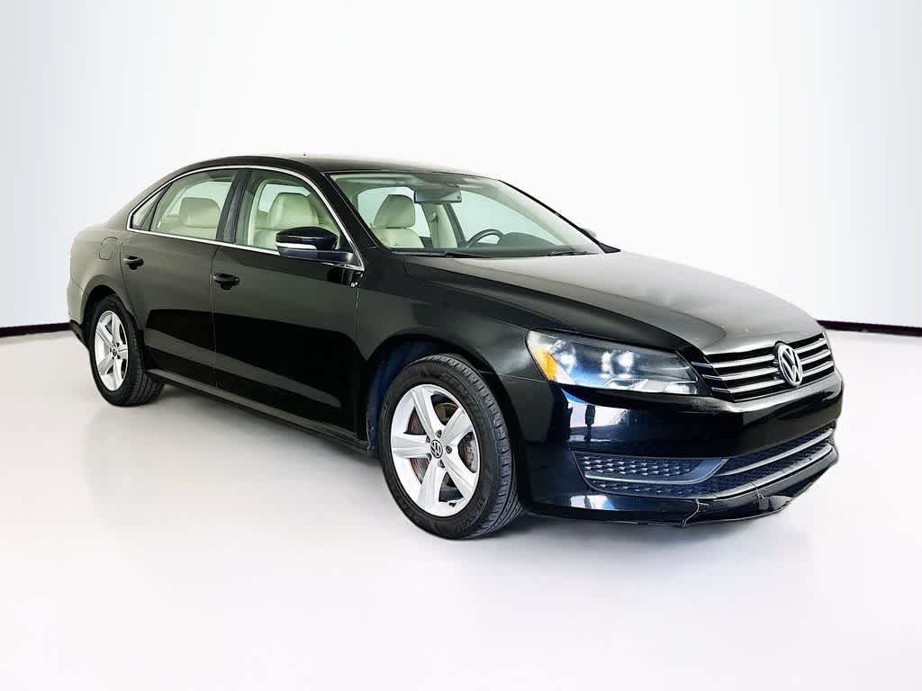 Thumbnail: 2013 Volkswagen Passat - 24