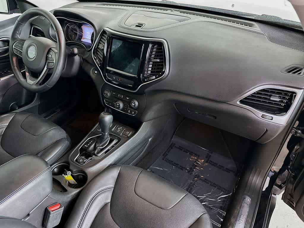 Thumbnail: 2019 Jeep Cherokee - 32