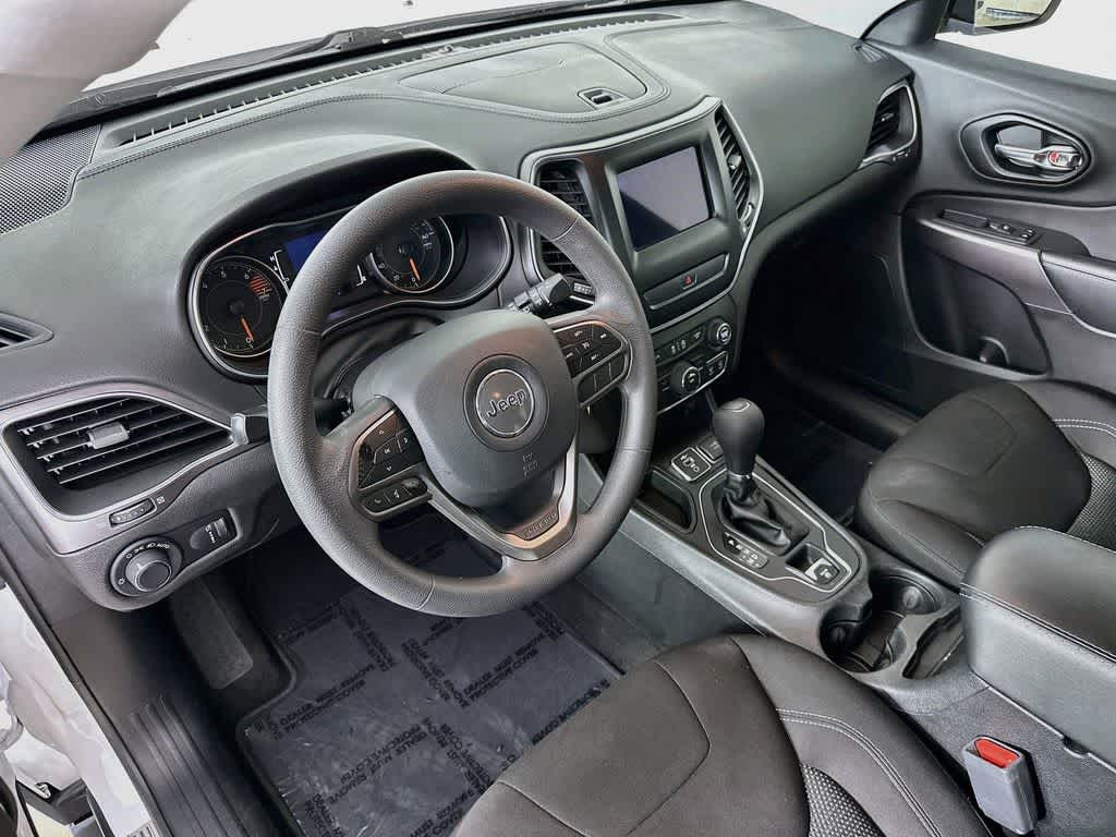 Thumbnail: 2020 Jeep Cherokee - 2