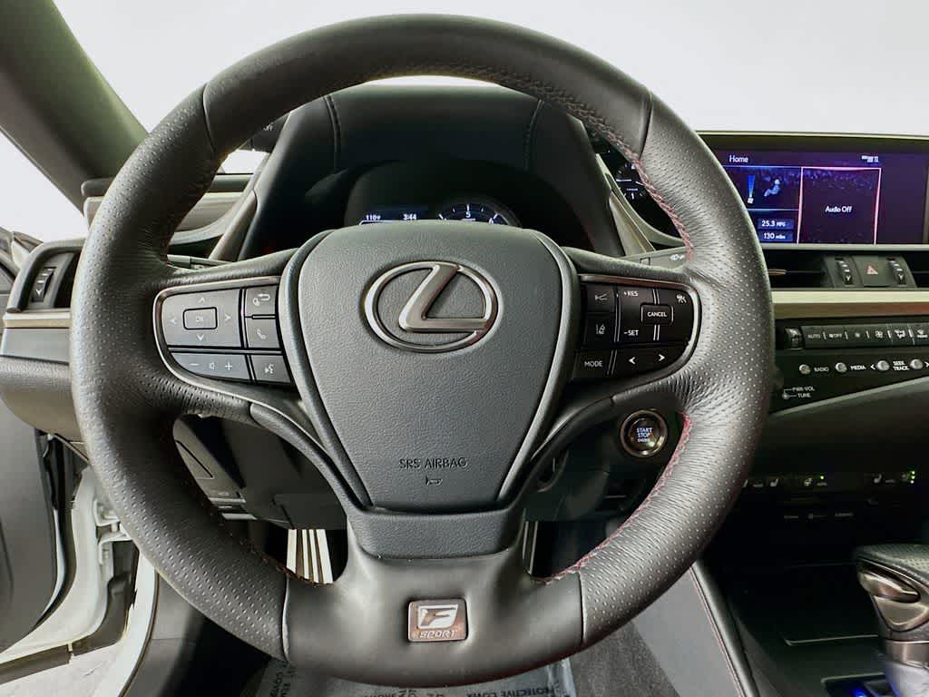 Thumbnail: 2020 Lexus ES - 16