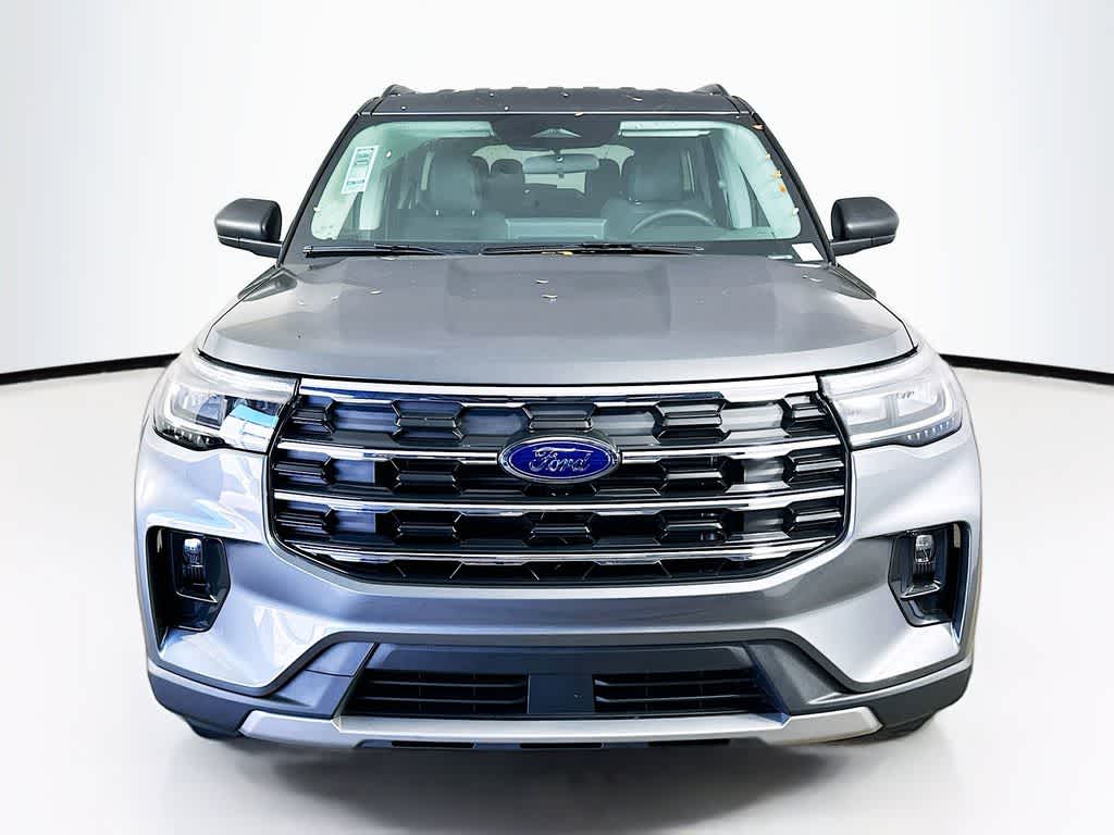 2025 Ford Explorer Active 6