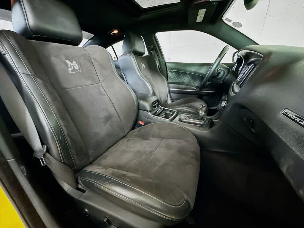 Thumbnail: 2017 Dodge Charger - 15