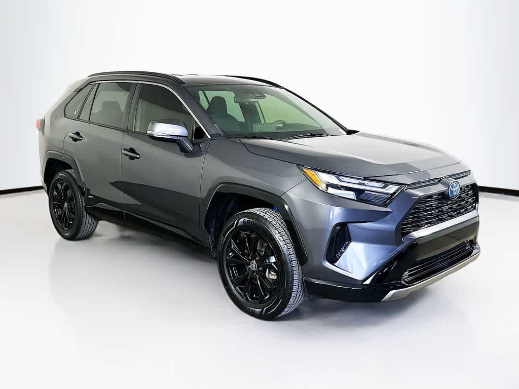 Thumbnail: 2022 Toyota RAV4 - 24