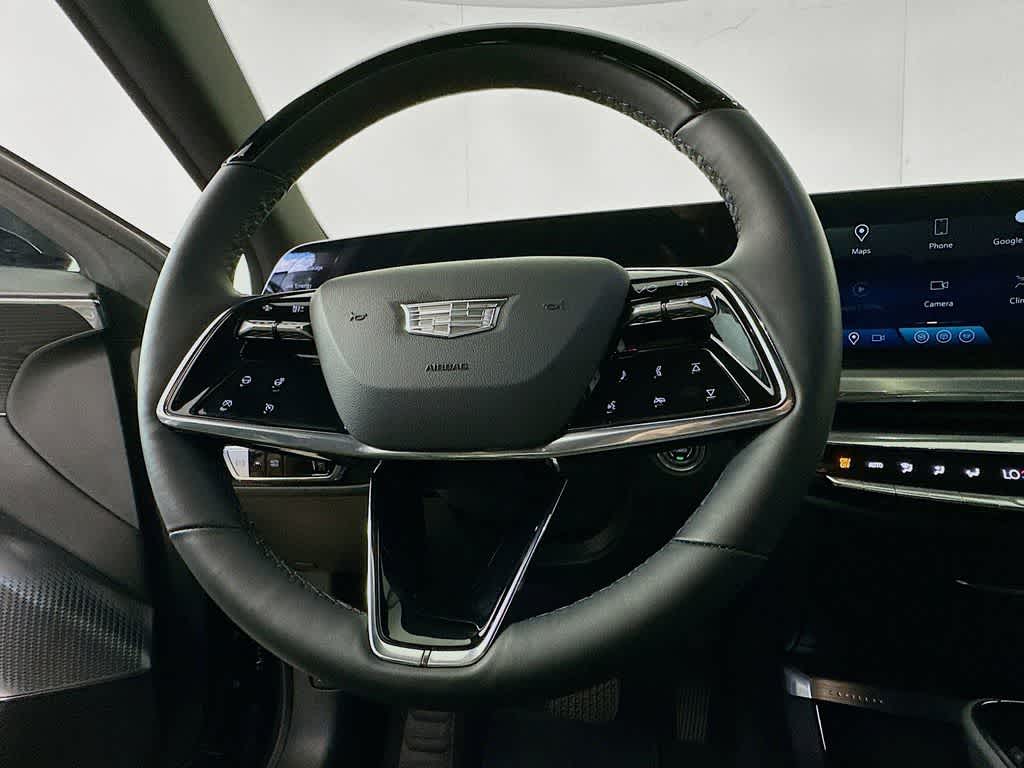 Thumbnail: 2024 Cadillac Lyriq - 16