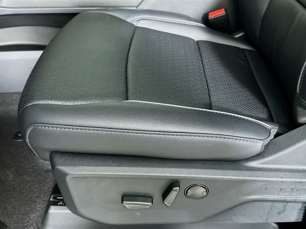 Thumbnail: 2025 Ford F-150 - 32