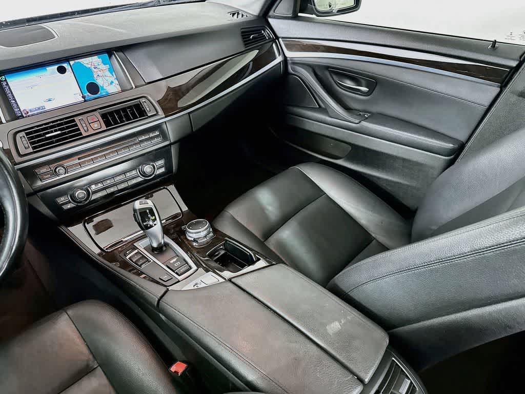 Thumbnail: 2015 BMW 5 Series - 11