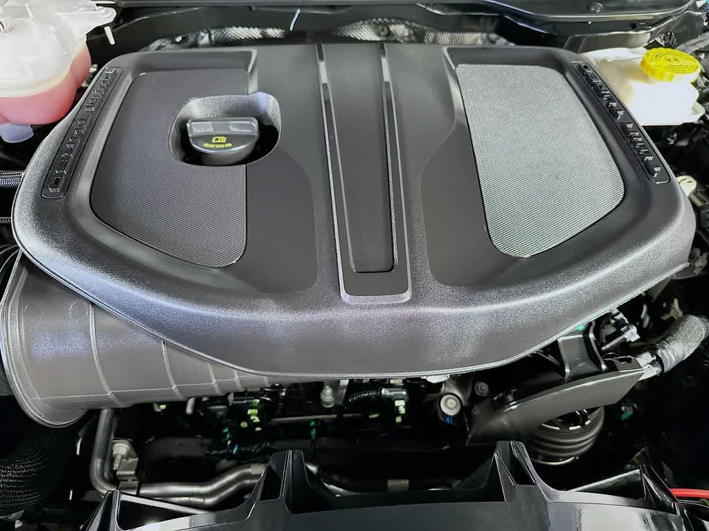 Thumbnail: 2025 RAM 1500 - 9