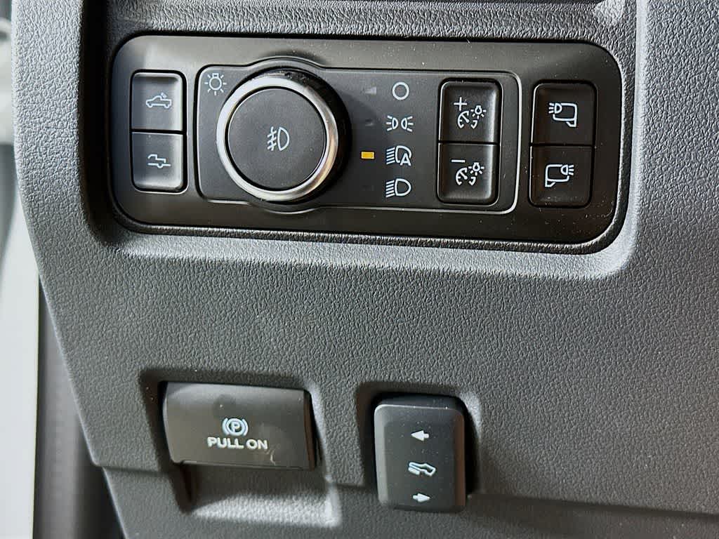 Thumbnail: 2026 Ford F-450 - 27