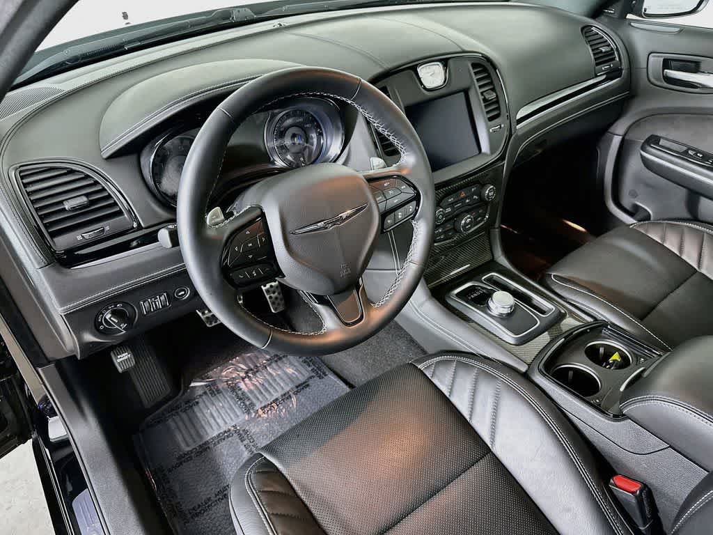 Thumbnail: 2023 Chrysler 300 - 2