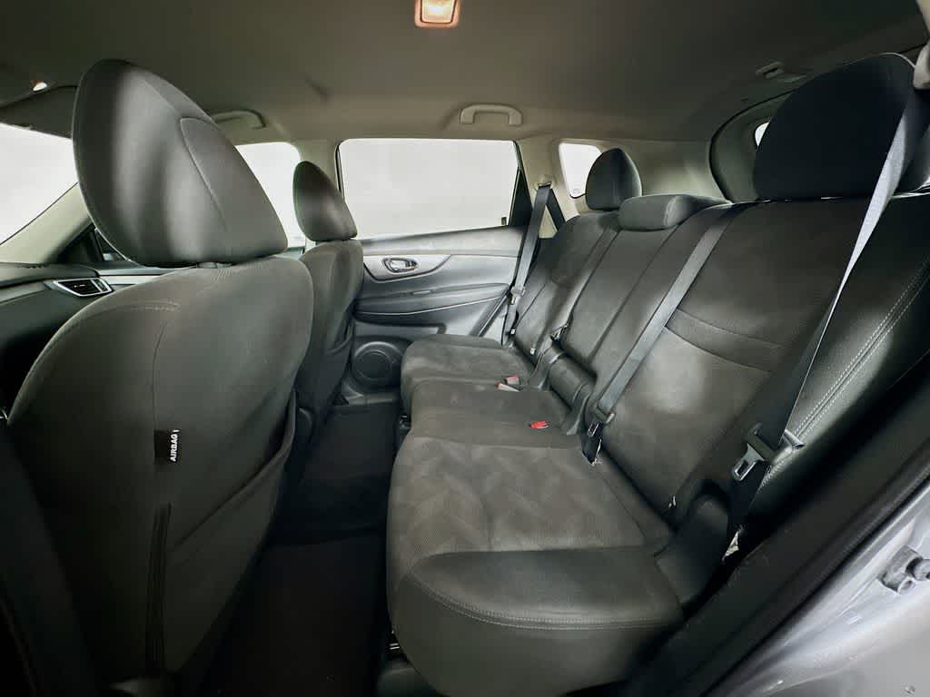 Thumbnail: 2016 Nissan Rogue - 14