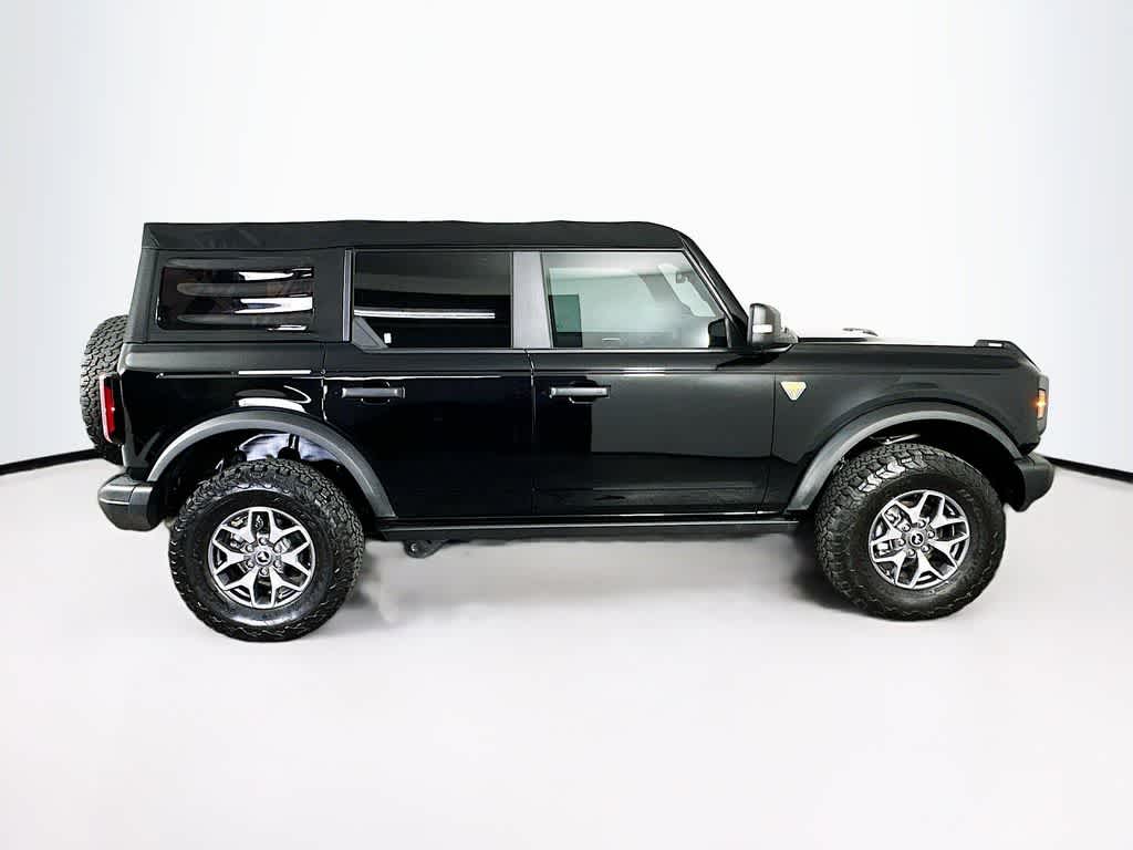 Thumbnail: 2022 Ford Bronco - 25