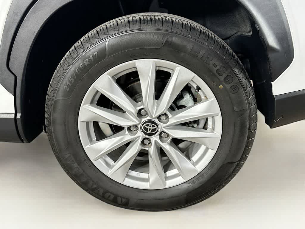 Thumbnail: 2022 Toyota Corolla Cross - 8