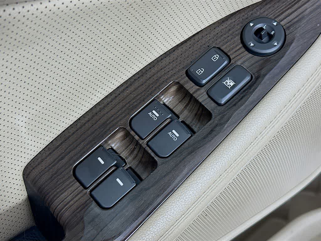 Thumbnail: 2014 Kia Optima - 27