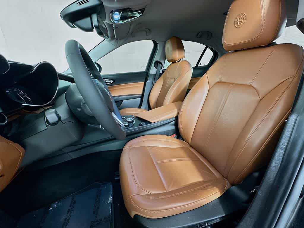 Thumbnail: 2018 Alfa Romeo Giulia - 12