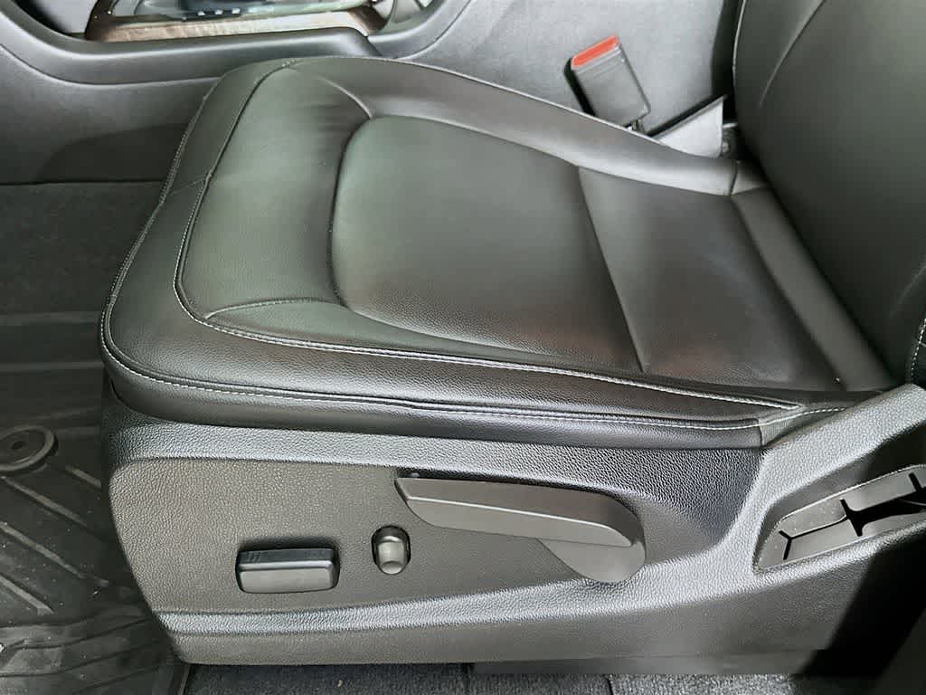 Thumbnail: 2022 GMC Canyon - 30