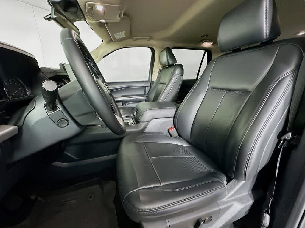 Thumbnail: 2022 Ford Expedition - 12