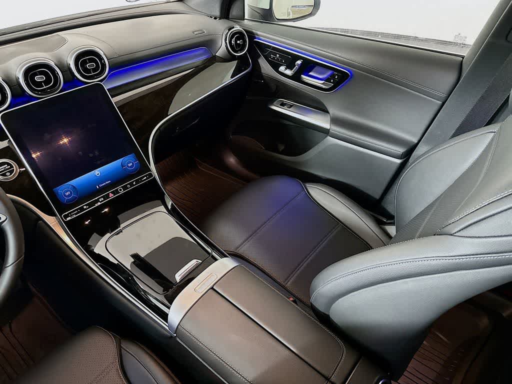 Thumbnail: 2024 Mercedes-Benz GLC - 11