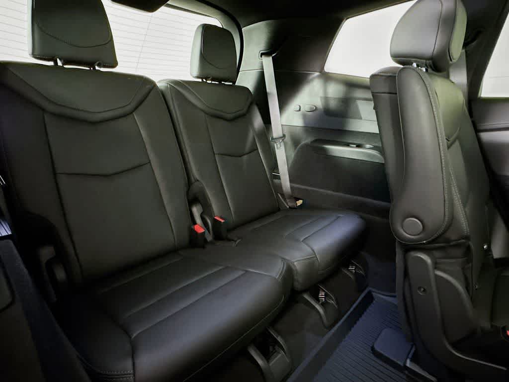 Thumbnail: 2025 Cadillac XT6 - 33