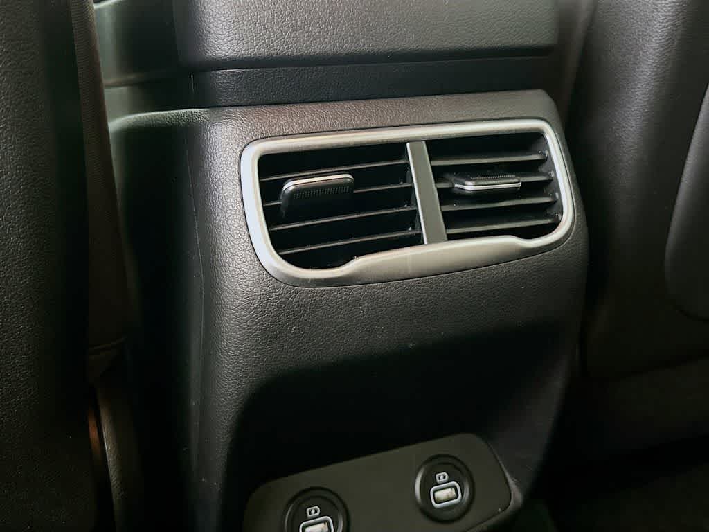 Thumbnail: 2023 Hyundai Santa Fe - 13