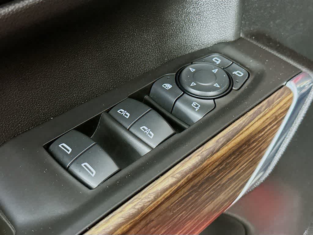 Thumbnail: 2021 Chevrolet Silverado 1500 - 30
