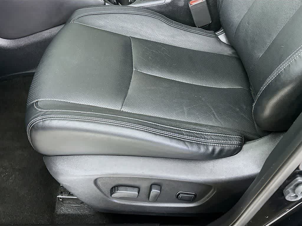 Thumbnail: 2017 Nissan Rogue Sport - 31