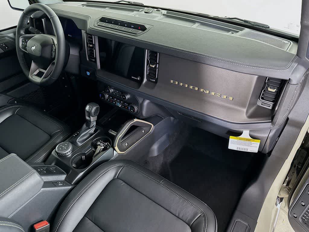 Thumbnail: 2025 Ford Bronco - 32