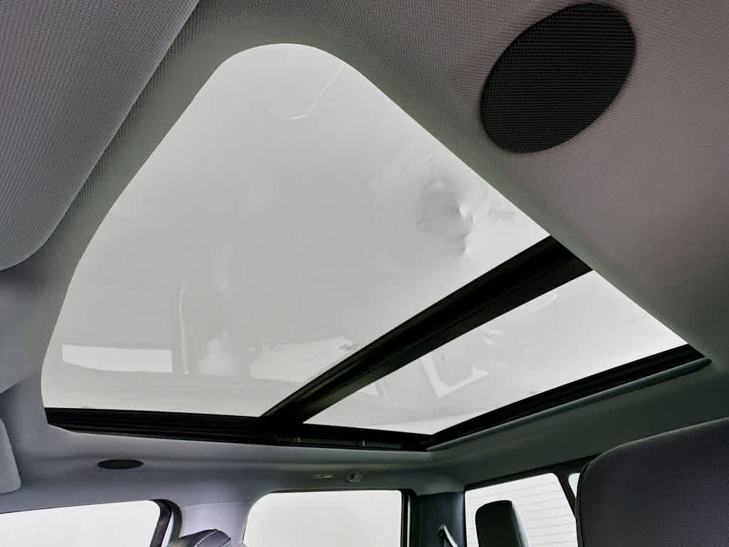 Thumbnail: 2025 Ford F-250 - 33