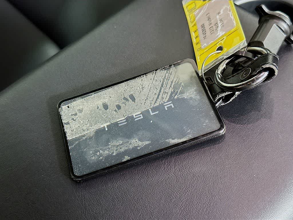 Thumbnail: 2023 Tesla Model 3 - 21