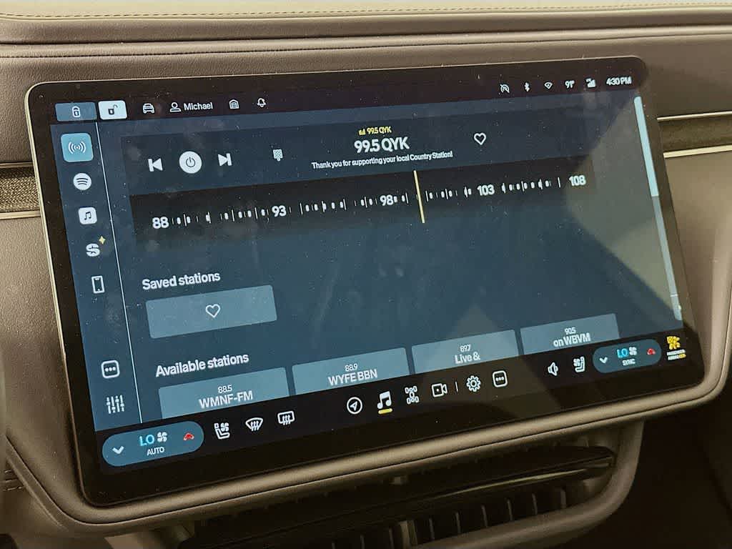 Thumbnail: 2025 Rivian R1S - 16