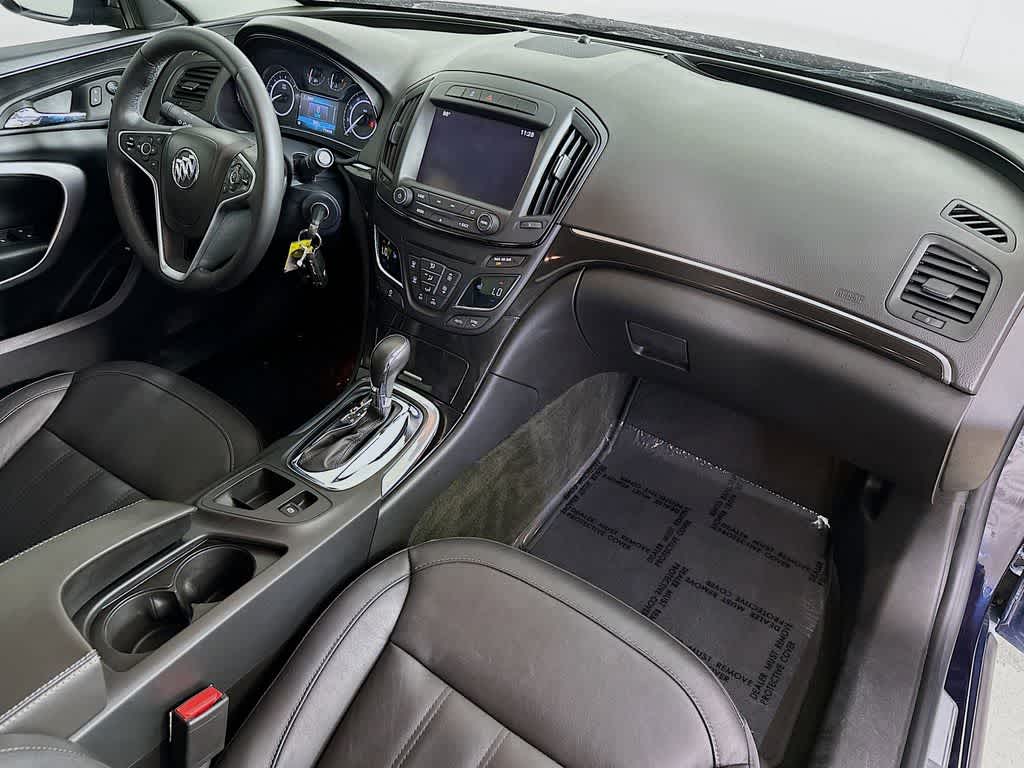 Thumbnail: 2017 Buick Regal - 32