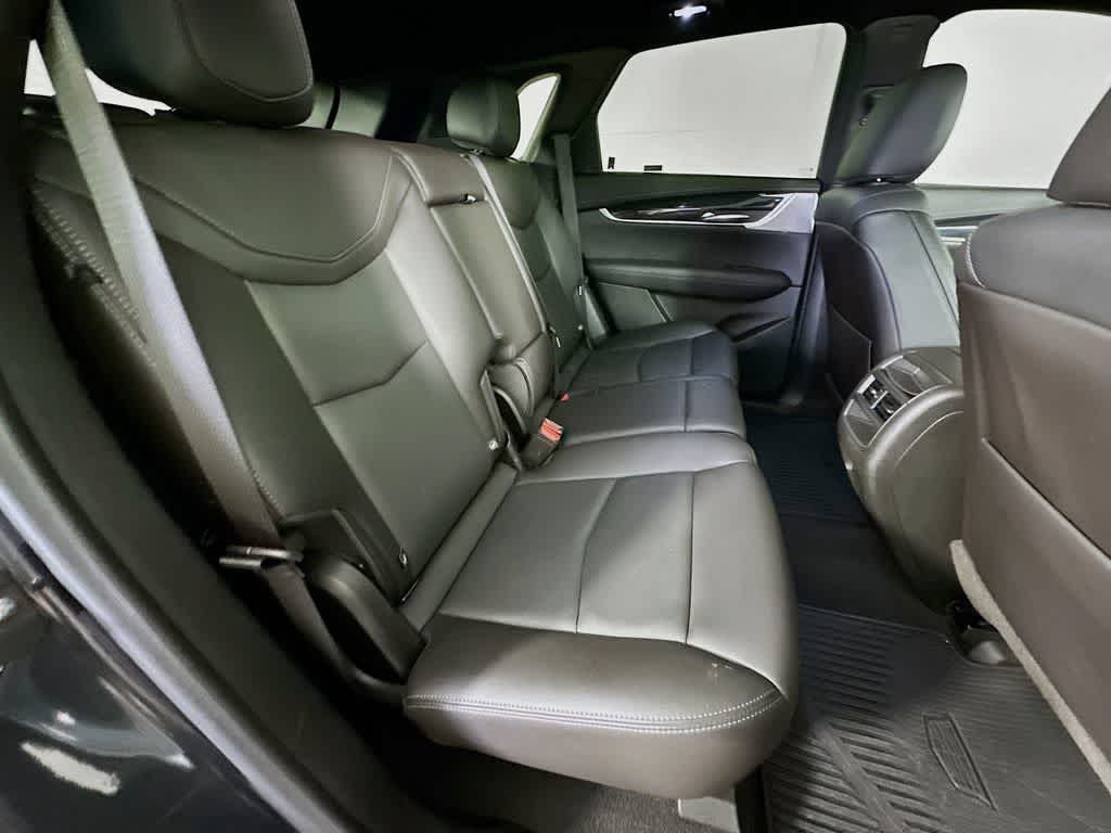 Thumbnail: 2023 Cadillac XT5 - 35