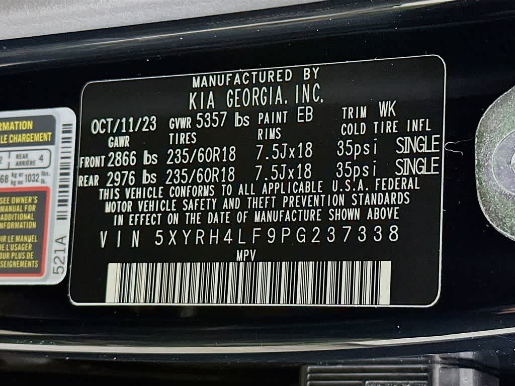 Thumbnail: 2023 Kia Sorento - 23