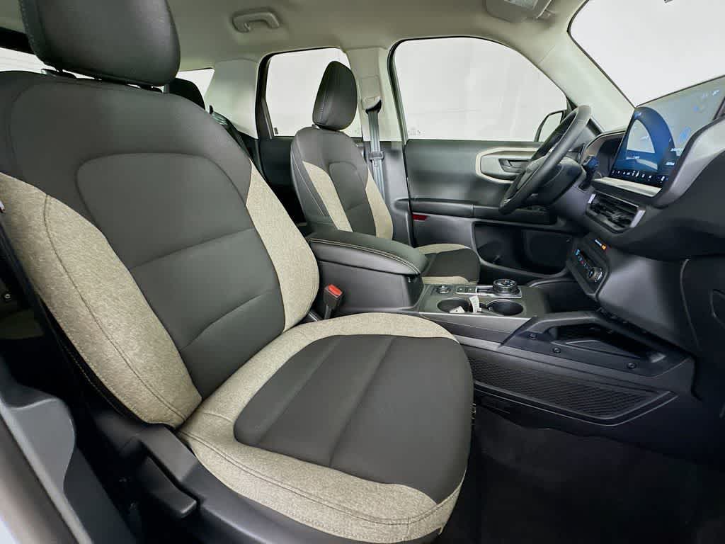 Thumbnail: 2025 Ford Bronco Sport - 15