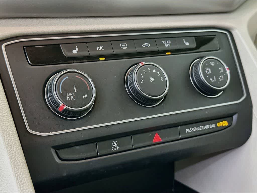 Thumbnail: 2018 Volkswagen Atlas - 18