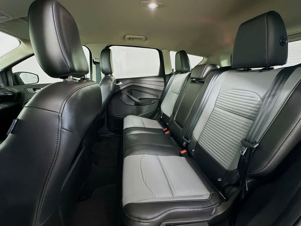 2019 Ford Escape SE 14