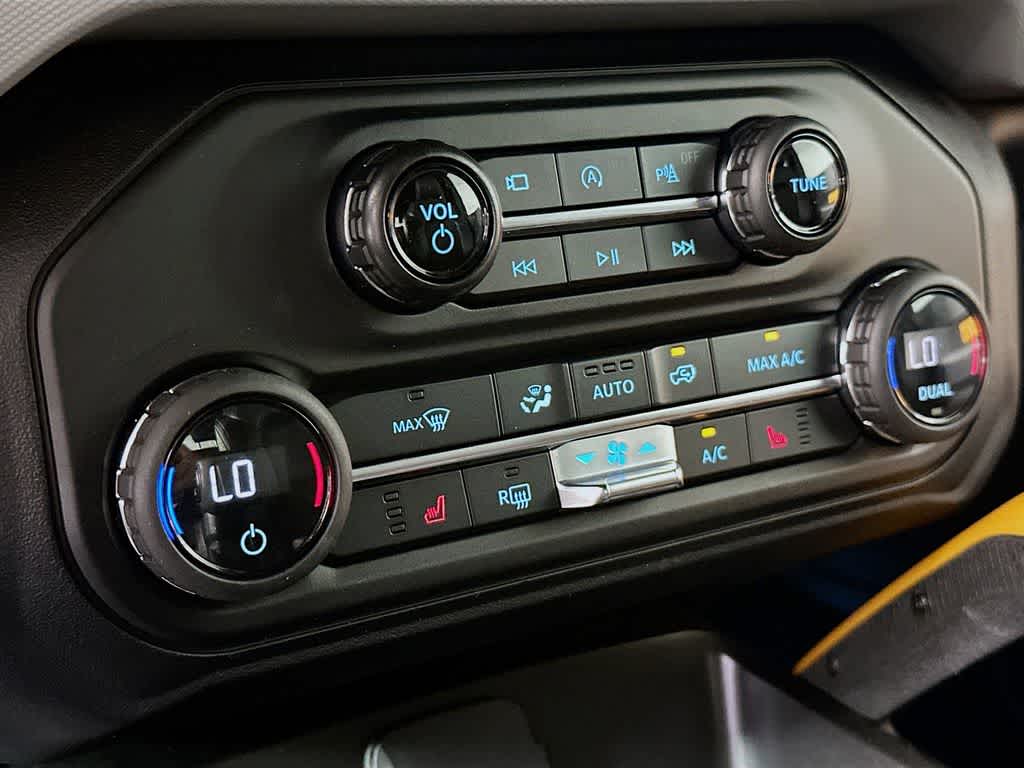 Thumbnail: 2021 Ford Bronco - 16