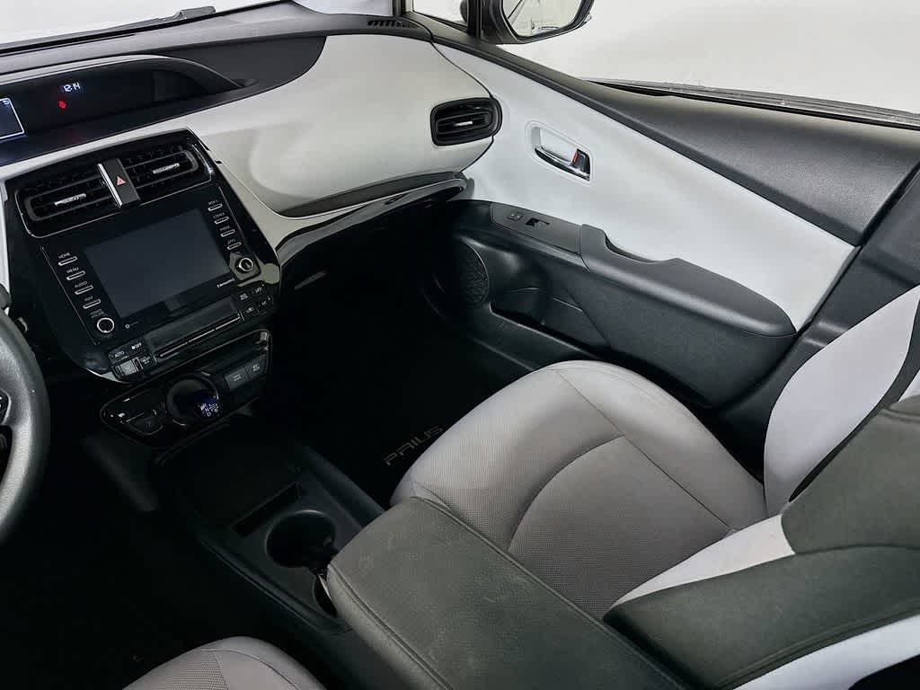 Thumbnail: 2021 Toyota Prius - 11