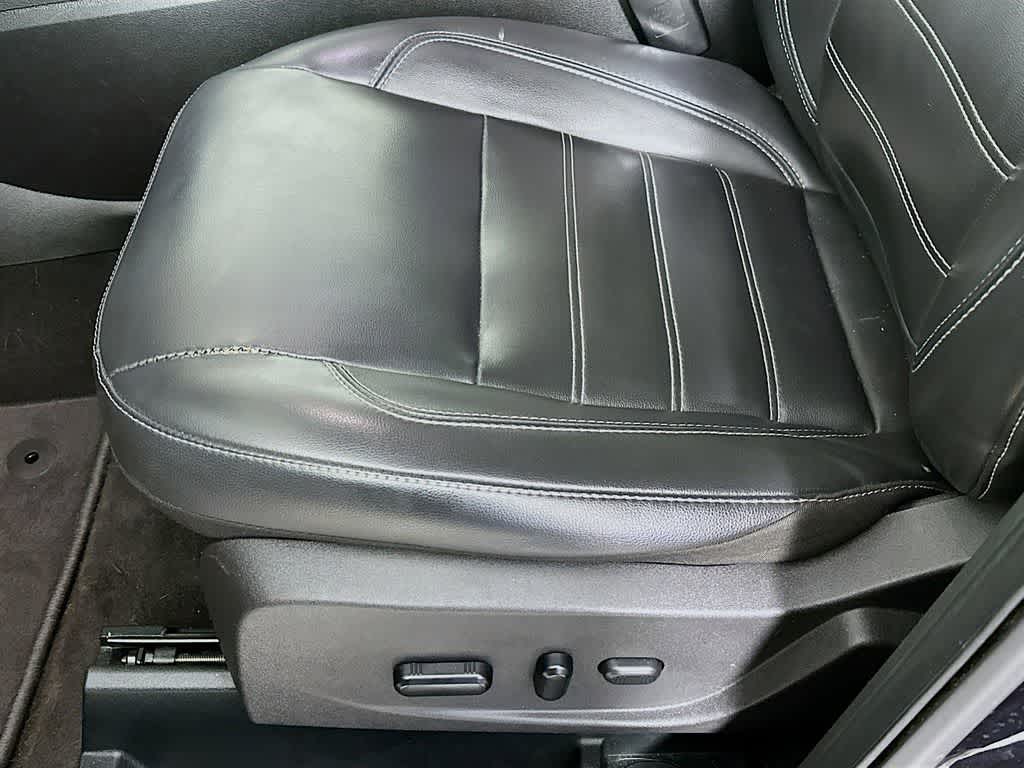 Thumbnail: 2019 Ford Escape - 30