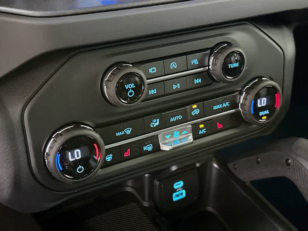 Thumbnail: 2025 Ford Bronco - 18