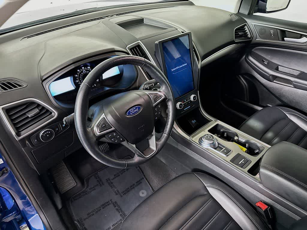 Thumbnail: 2022 Ford Edge - 2