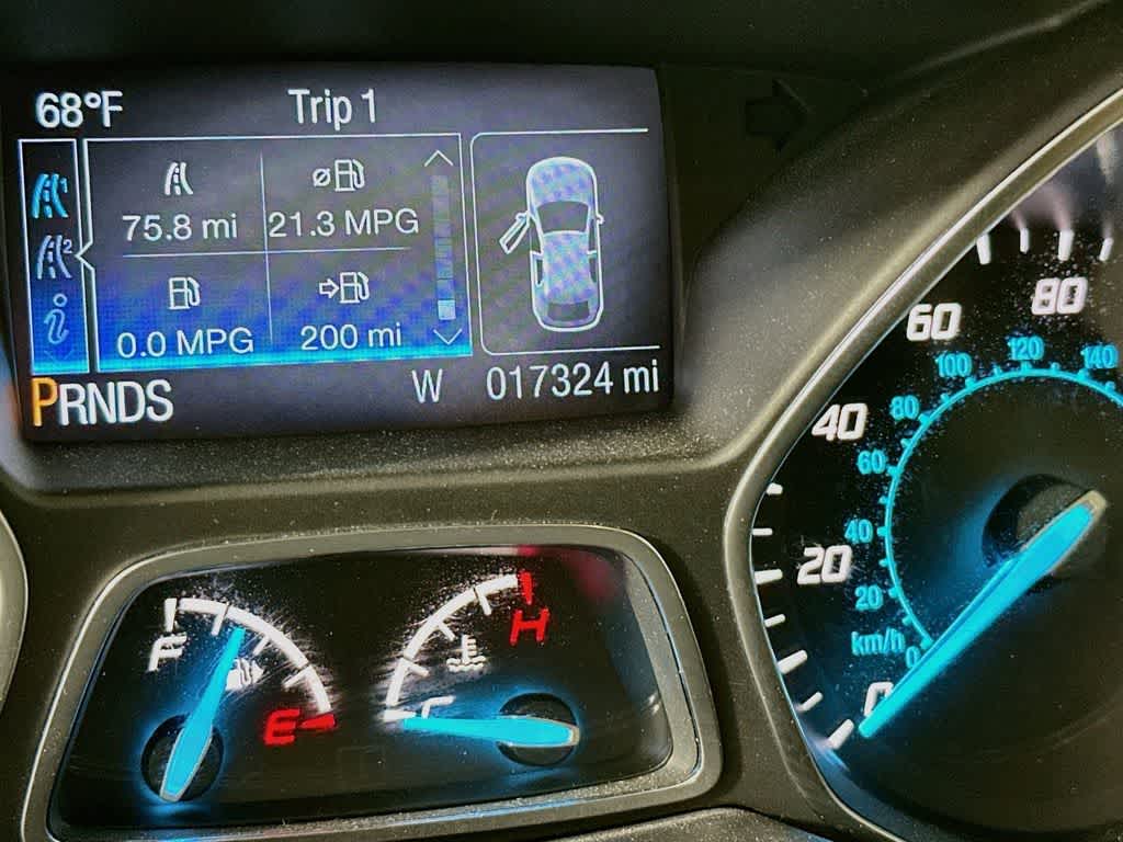 Thumbnail: 2015 Ford Escape - 20
