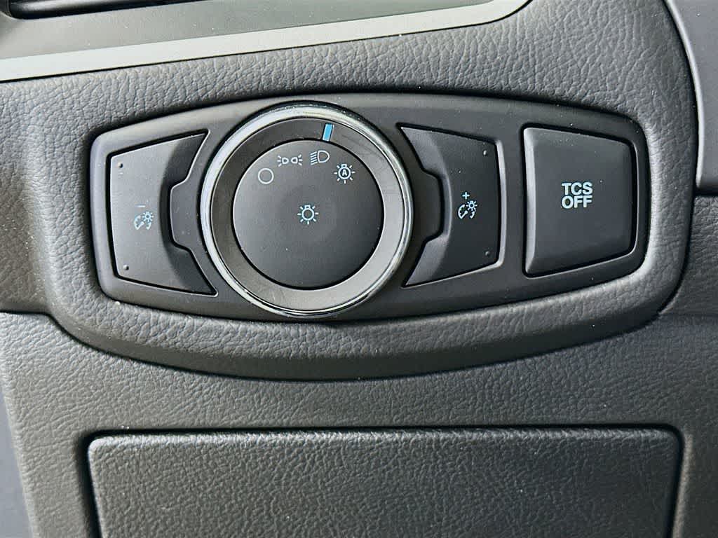 Thumbnail: 2024 Ford Edge - 26